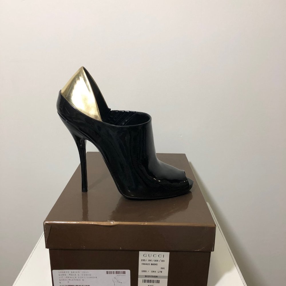 Pre-Owned Gucci Bootie Patent Leather Black/Gold